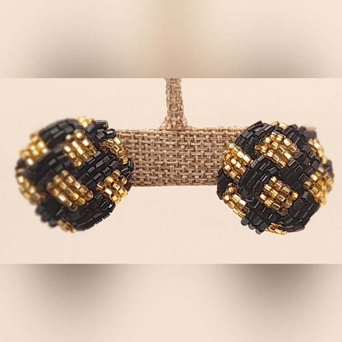 Vintage Gold Black Round Seed Beaded Handmade Clip On Stud Fashion Earrings 18$